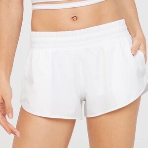 white aerie low rise 2” shorts